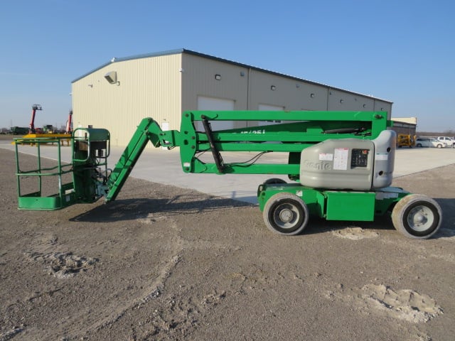 Used 2015 GENIE Z-45/25J DC Articulating Boom Lift