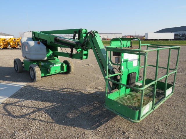 Used 2015 GENIE Z-45/25J DC Articulating Boom Lift