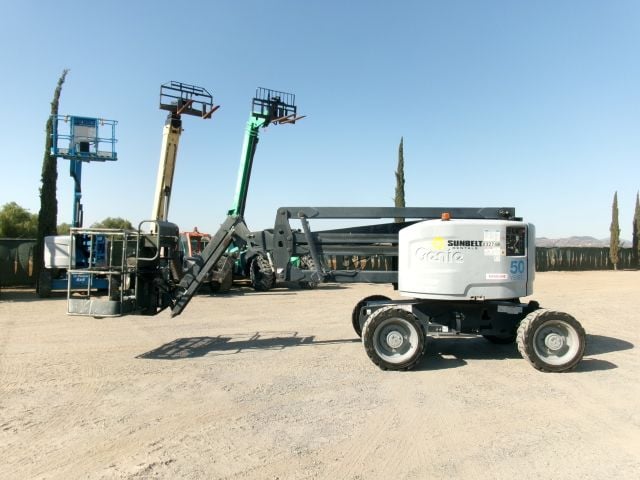 2016 GENIE Z-45/25J RT – Used Articulating Boom Lift | aerialtitans
