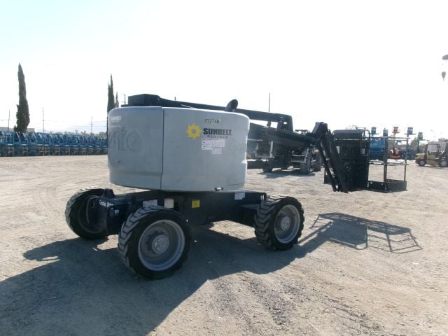 Used 2016 GENIE Z-45/25J RT Articulating Boom Lift