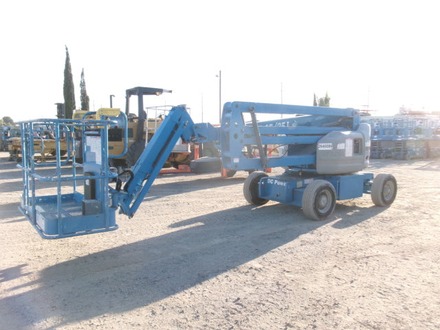 Used 2018 GENIE Z-45/25J DC Articulating Boom Lift