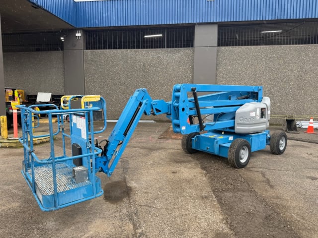 Used 2020 GENIE Z-45/25J DC Articulating Boom Lift