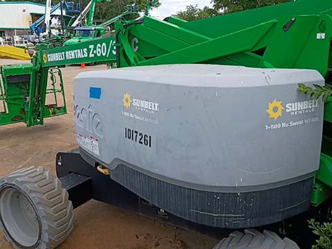 Used 2017 GENIE Z-60/37 Articulating Boom Lift