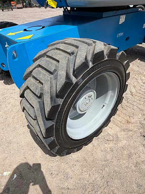 Used 2020 GENIE Z-80/60 Articulating Boom Lift