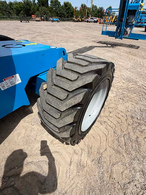 Used 2020 GENIE Z-80/60 Articulating Boom Lift