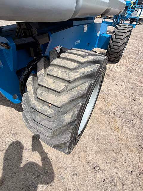 Used 2020 GENIE Z-80/60 Articulating Boom Lift