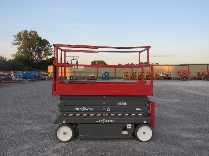Used 2020 SKYJACK SJ3226 E Scissor Lift