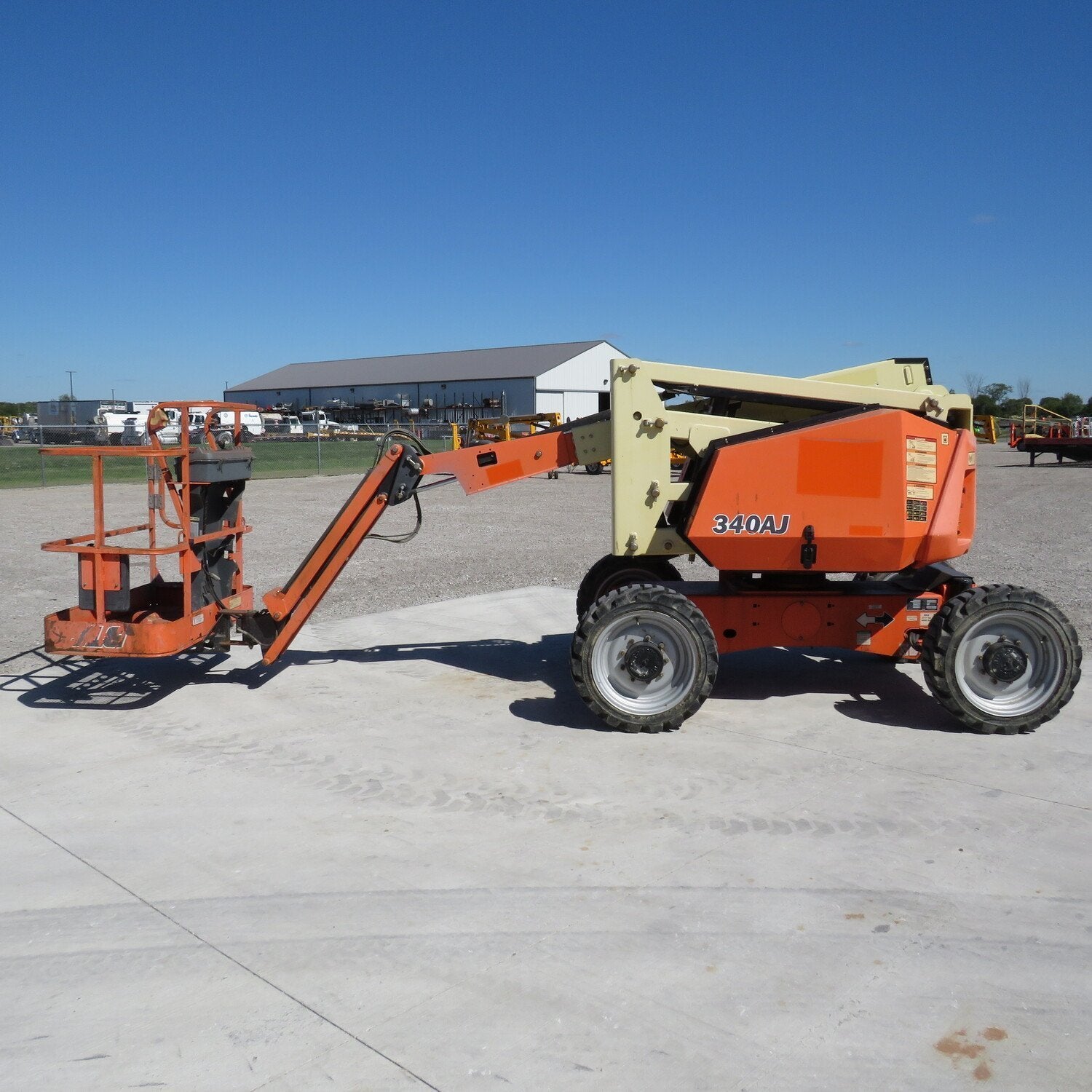Used 2019 JLG 340AJ Articulating Boom Lift
