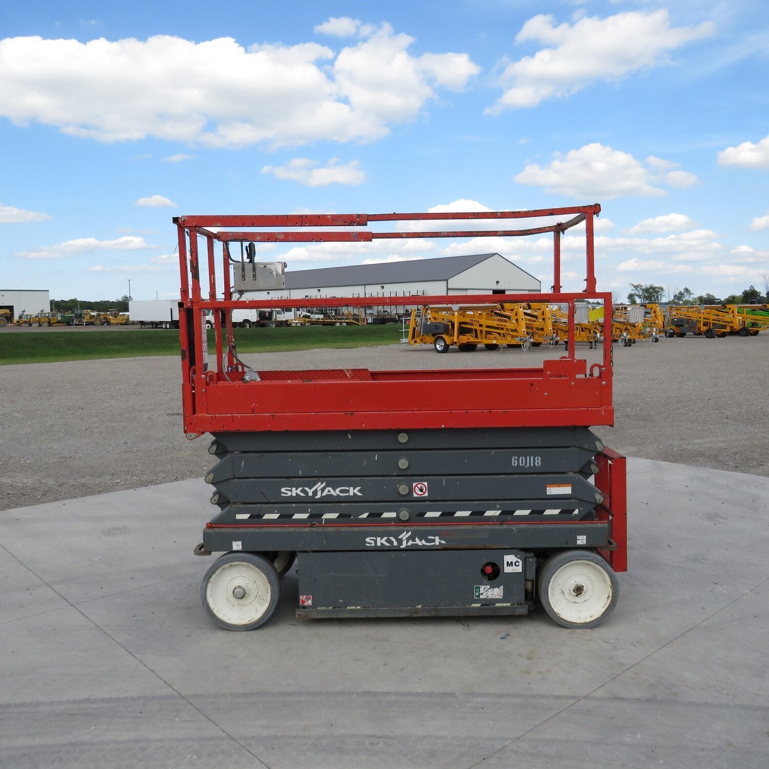 Used 2019 SKYJACK SJ3226 E Scissor Lift