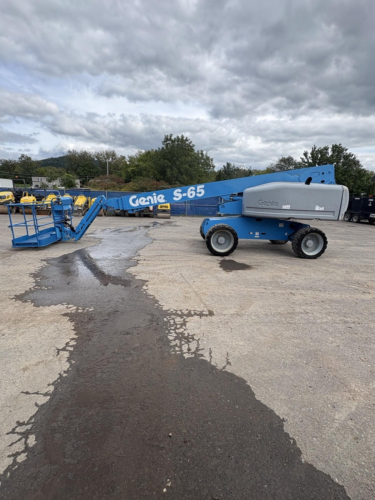 Used 2006 GENIE S-65 Telescopic Boom Lift