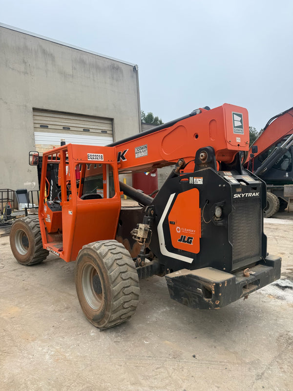 New & Used SkyTrak Telehandler Forklifts For Sale | Aerial Titans