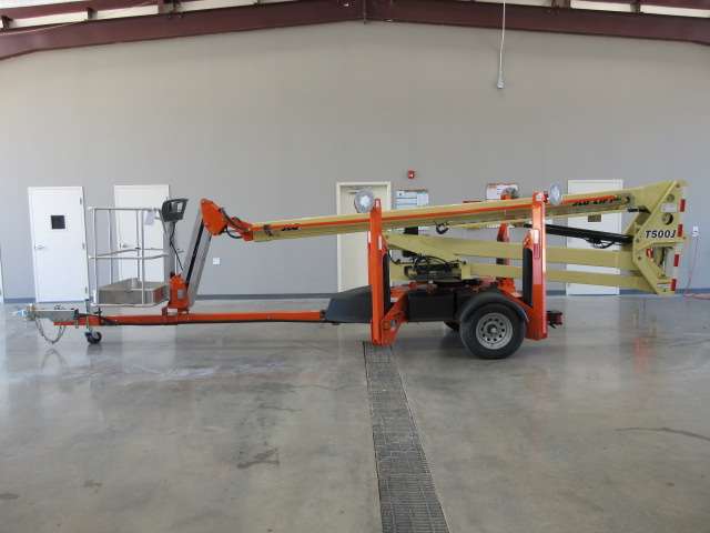T500J Towable Boom Lift Tow Pro Booms JLG 47 OFF