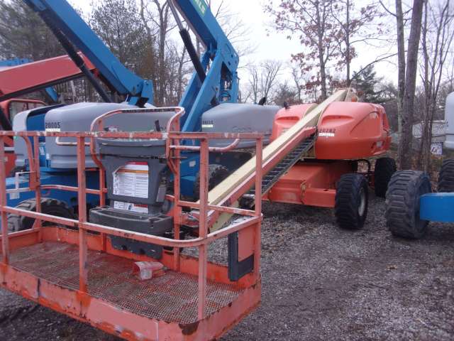 <strong>2008 JLG 400S</strong>
