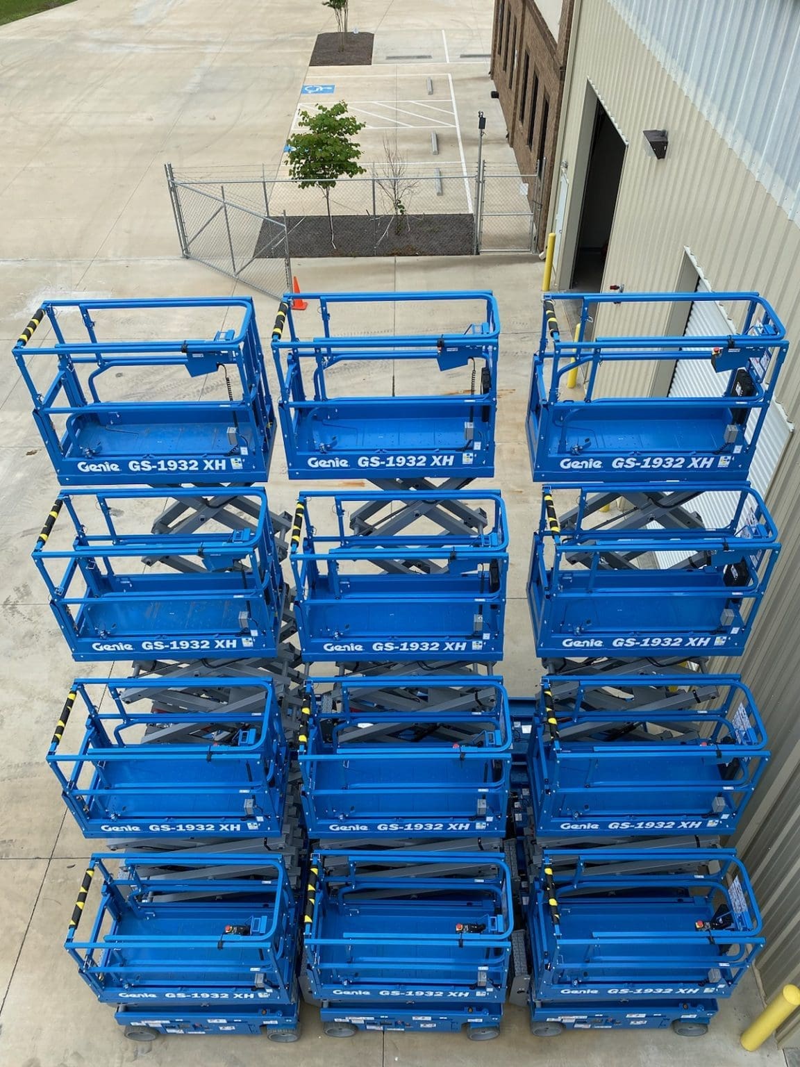 What is a Scissor Lift When to Use a Scissor Lift