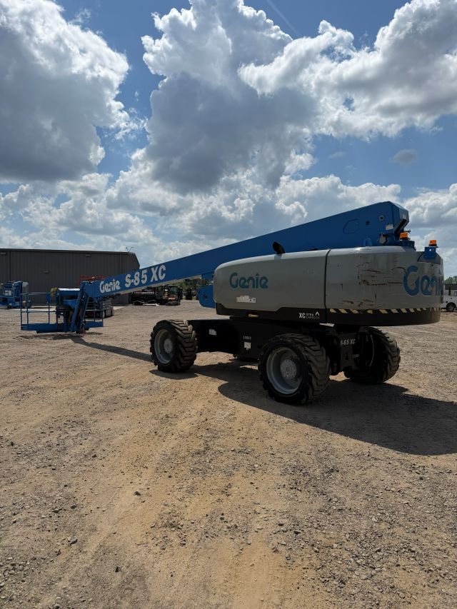 2018 GENIE S-85 XC 