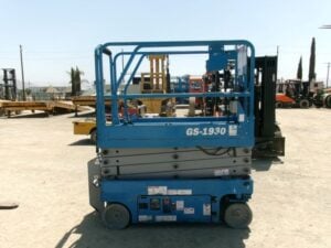 2018 GENIE GS-1930 Used Scissor Lift side view.