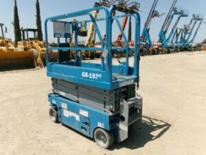 2018 GENIE GS-1930 Used Scissor Lift front right view.