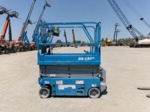 2018 GENIE GS-1930 Used Scissor Lift side right view.