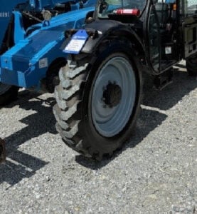 2016 GENIE GTH-636 Used Telehandler Forklift wheel view.