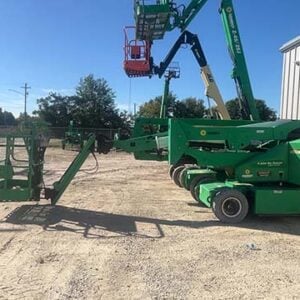 2015 JLG E400AJPN – Used Articulating Boom Lift